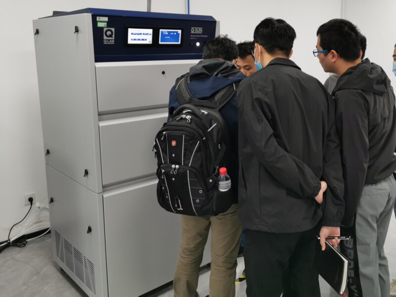 塑料塑胶氙灯老化试验机客户现场安装图3